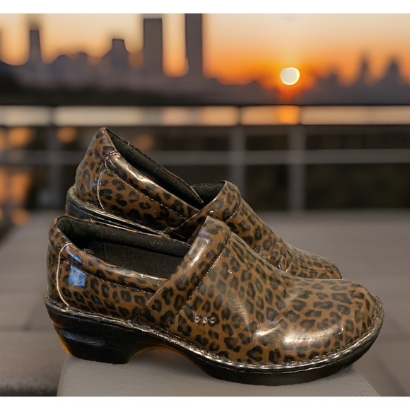 Børn Shoes - BOC Born Concept Shoes Womens 10 Leopard Clogs Brown Faux Leather Casual Slip On